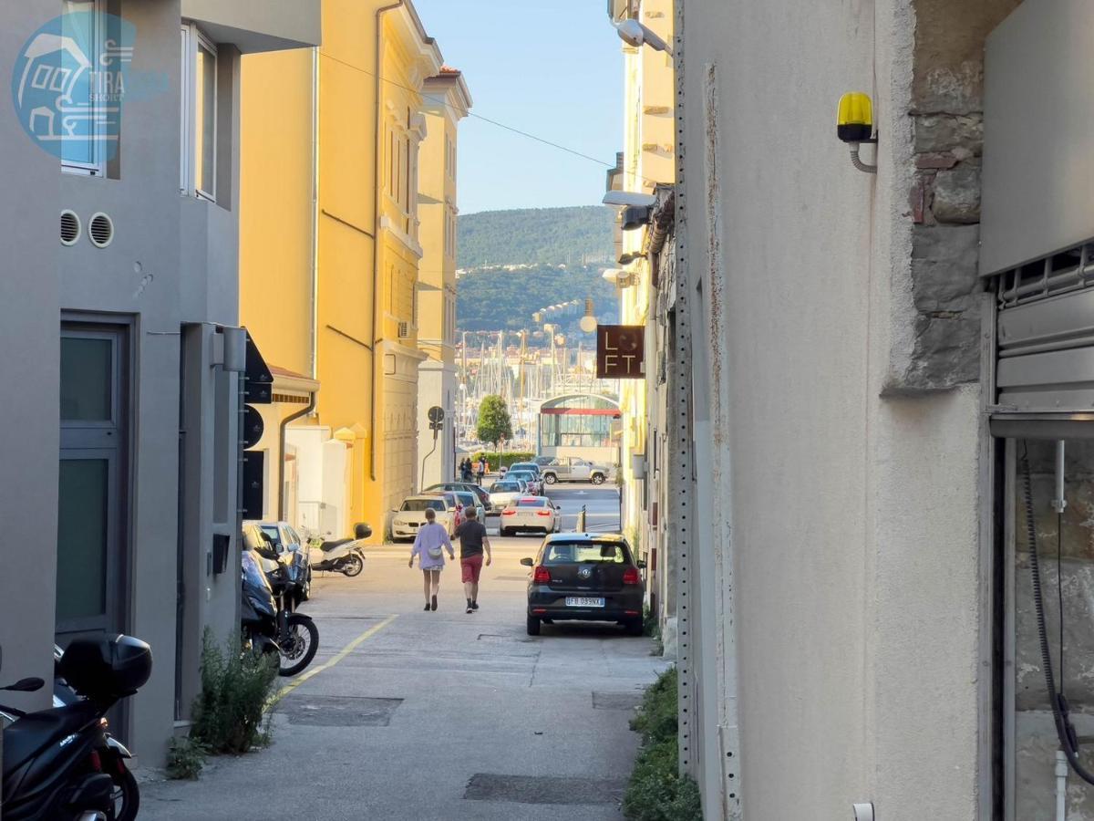Apartment Economo B5 Tirabora Short Rent